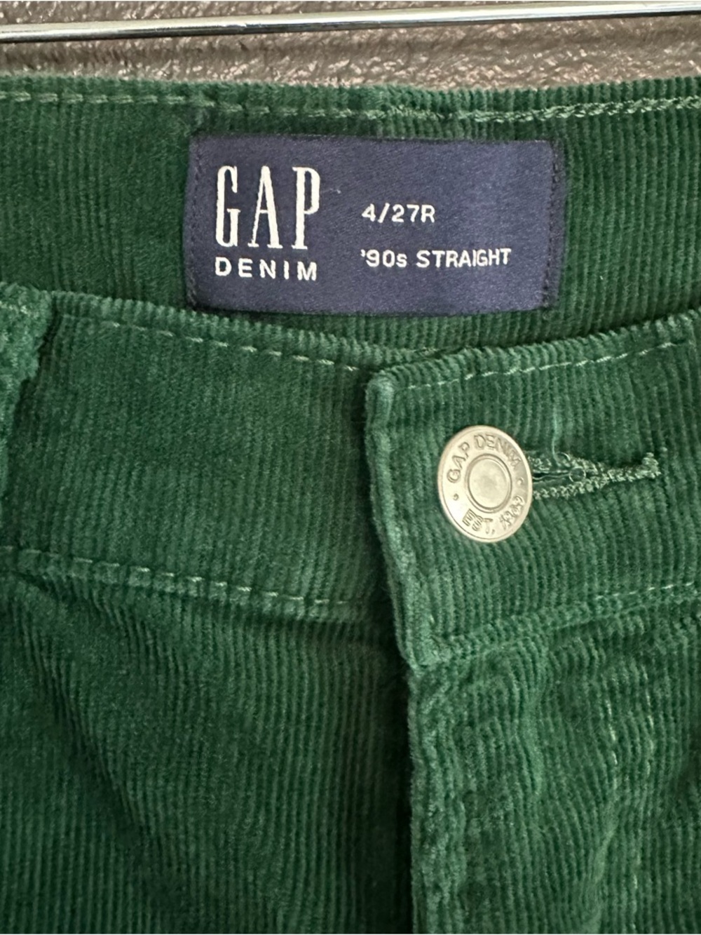 GAP 90s Straight Corduroy Pants Green Size 4 / 27R High Rise Evergreen - Picture 6 of 8